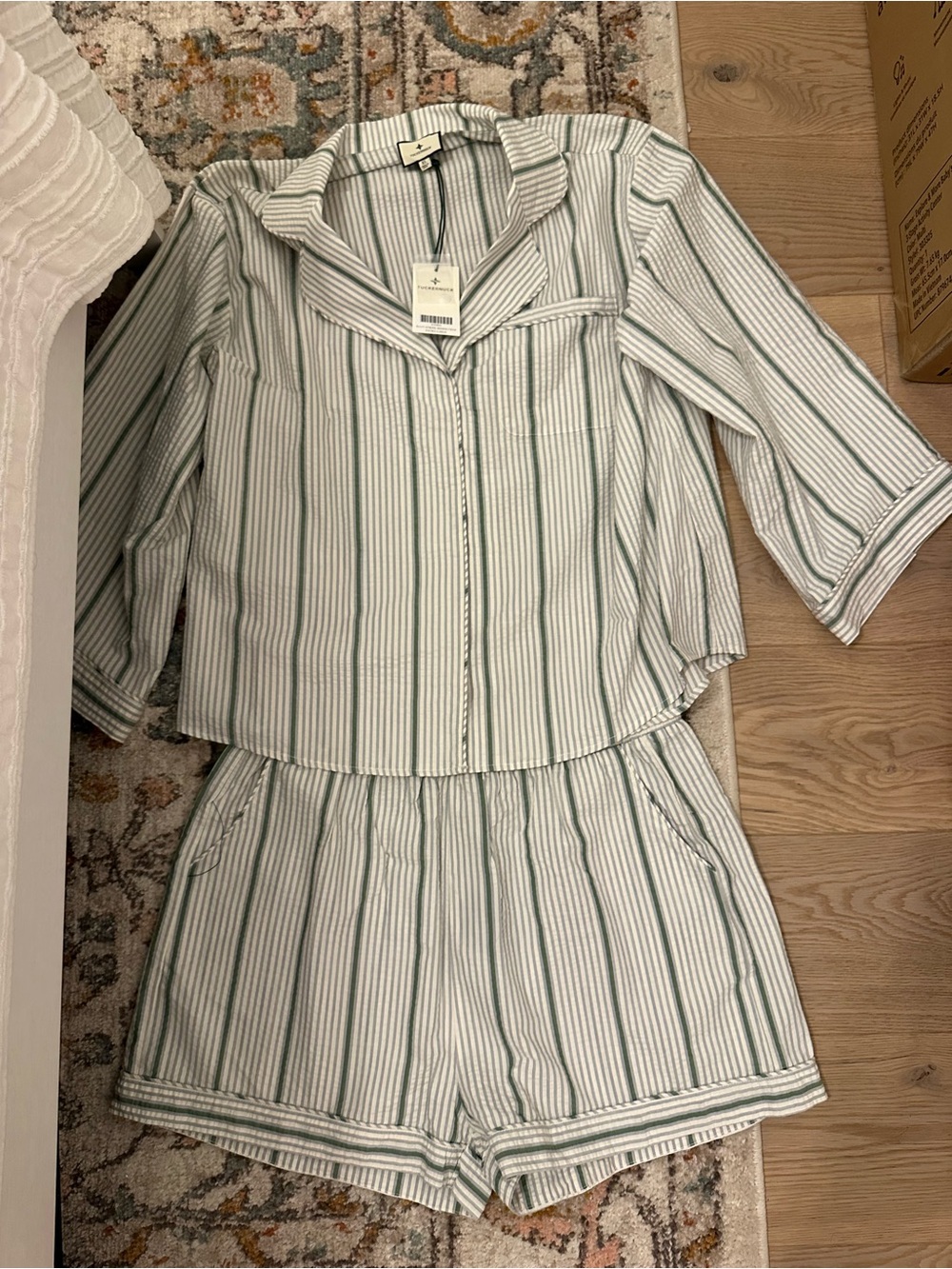 NWT- Tuckernuck Green & White Striped Set